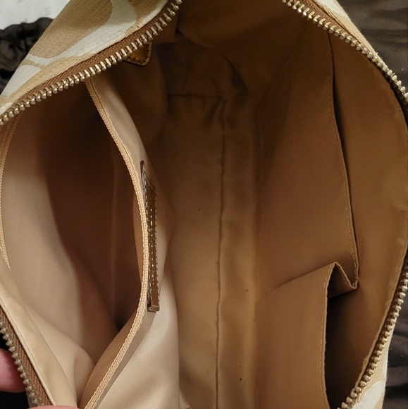 Coach Gold&White purse - Picture 6 of 8